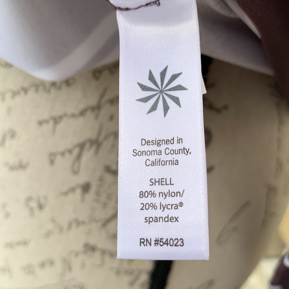 Athleta Colorblock Striped Pink/Brown/White Long-sleeve Rash-guard - Picture 11 of 13